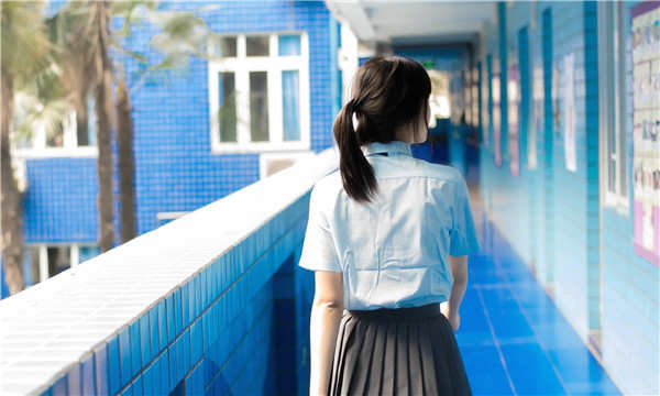 莲池如何找到一个可以帮助我生孩子的女人？
